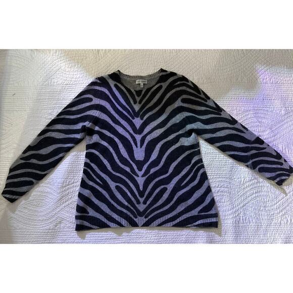 Neiman Marcus cashmere sweater animal print - Picture 3 of 7
